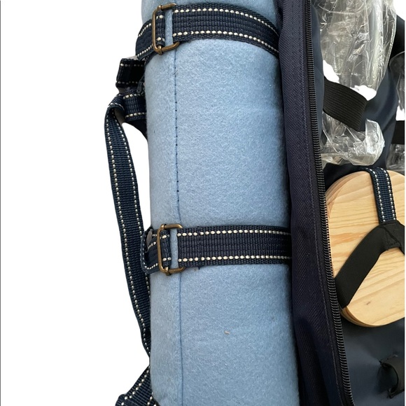HSN Red Envelope Picnic Cooler Backpack Original $130 BRAND NEW!! Navy Blue - Picture 6 of 9